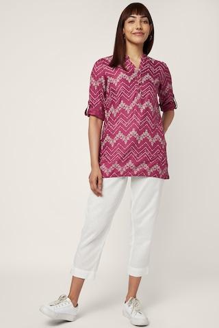 wine-printed-casual-3/4th-sleeves-band-collar-women-regular-fit-tunic