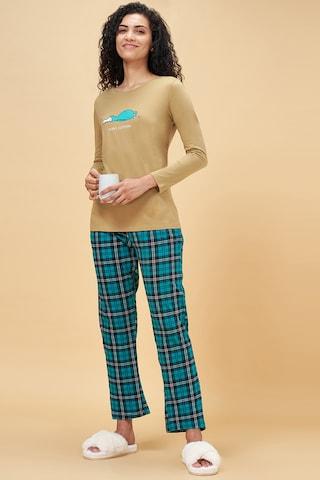 khaki-printeded-round-neck-full-sleeves-women-comfort-fit-t-shirt-&-pyjama-set