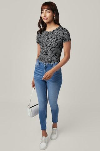 black-printed-casual-short-sleeves-round-neck-women-regular-fit-t-shirt