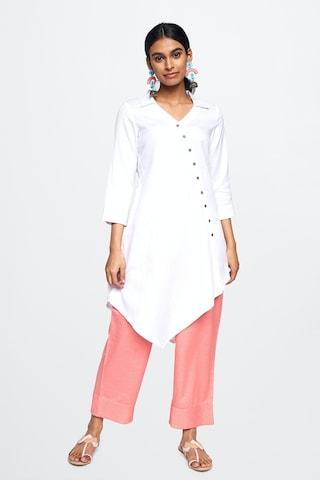 white-solid-formal-3/4th-sleeves-v-neck-women-regular-fit-tunic