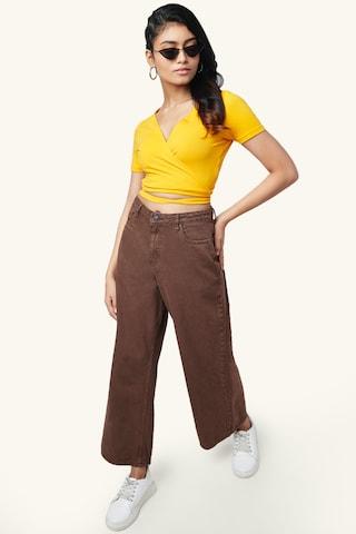 yellow-solid-casual-half-sleeves-v-neck-women-regular-fit-top