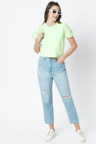 light-green-solid-casual-short-sleeves-round-neck-women-slim-fit-t-shirt