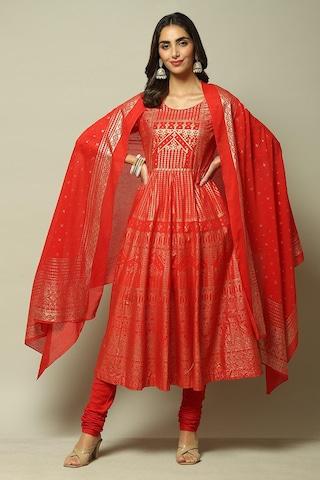 red-printed-formal-round-neck-3/4th-sleeves-ankle-length-women-flared-fit-churidar-kurta-dupatta-set