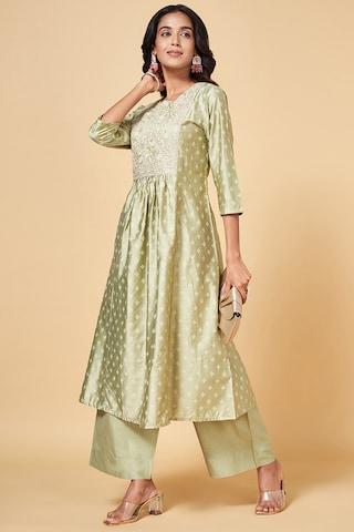 green-embroidered-ethnic-round-neck-3/4th-sleeves-calf-length-women-regular-fit-pant-kurta-set