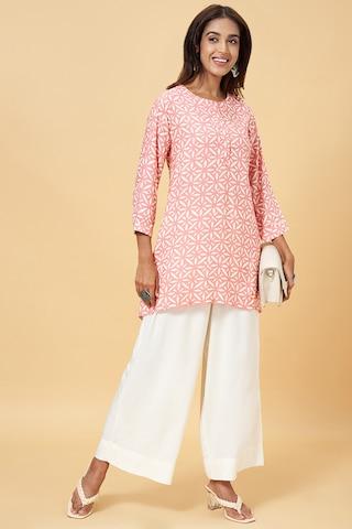 pink-print-casual-3/4th-sleeves-regular-collar-women-regular-fit--tunic