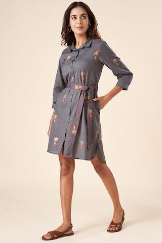charcoal-print-regular-collar-casual-knee-length-3/4th-sleeves-women-regular-fit-dress