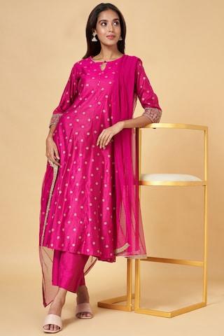 magenta-embroidered-ethnic-3/4th-sleeves-round-neck-women-regular-fit--pant-kurta-dupatta-set