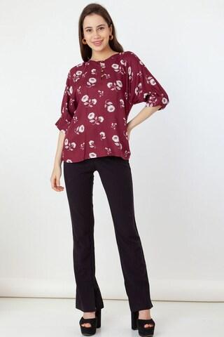 maroon-print-casual-3/4th-sleeves-round-neck-women-regular-fit-top