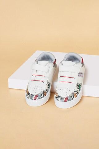 white-print-sport-boys-casual-shoes