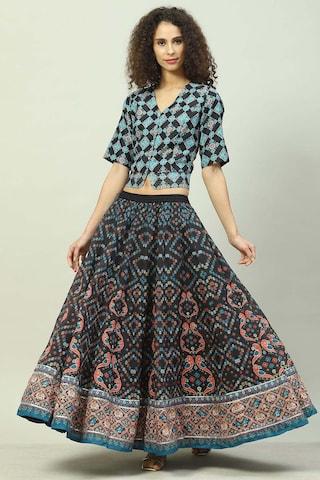 multi-coloured-print-polyester-v-neck-women-flared-fit-co-ord-sets