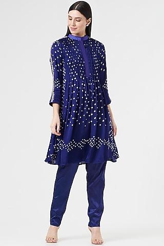 blue-embroidered-tunic