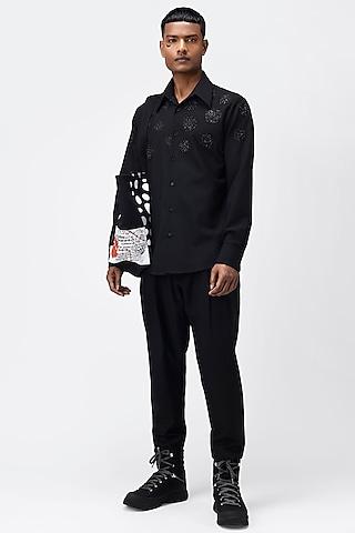 black-embroidered-shirt