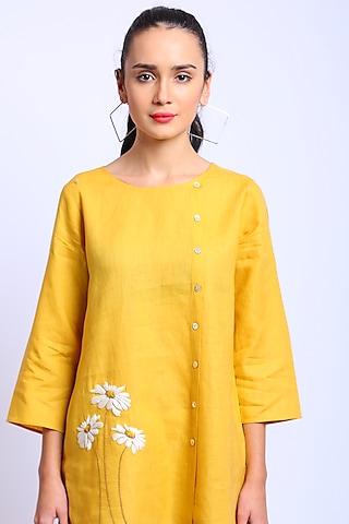 yellow-embroidered-blouse