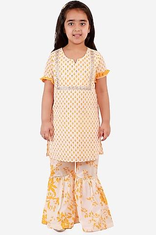 yellow-floral-printed-kurta-set-for-girls