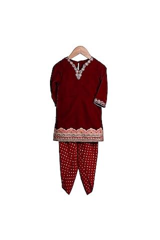 maroon-embroidered-kurta-set-for-girls