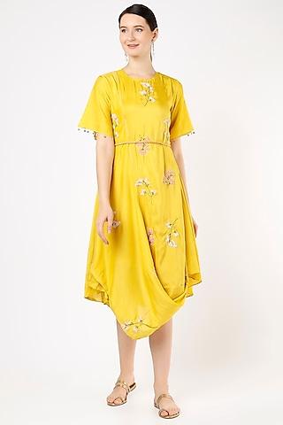 yellow-embroidered-tunic