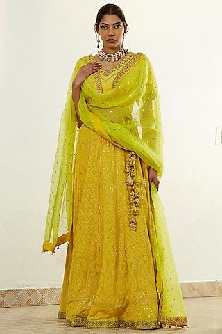 yellow-chikan-mukaish-hand-embroidered-lehenga-set
