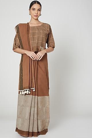brown-cotton-geometric-hand-block-printed-saree-set