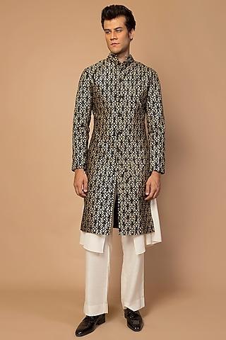 black-embroidered-sherwani-with-inner