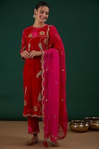 red-velvet-embroidered-kurta-set
