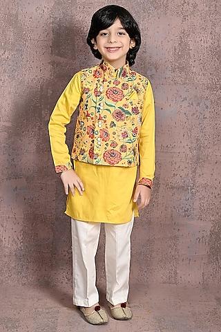 yellow-muslin-printed-nehru-jacket-set-for-boys