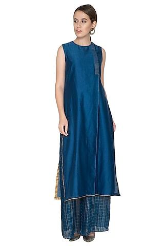 blue-sleeveless-woven-tunic