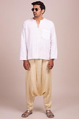 white-tunic-style-shirt-with-pockets
