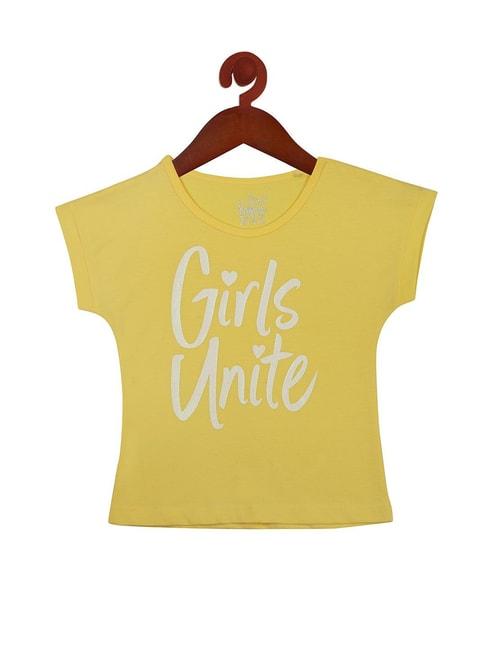 tiny-girl-yellow-graphic-print-top