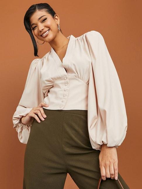 styli-balloon-sleeves-v-neck-blouse-with-self-covered-button-detail