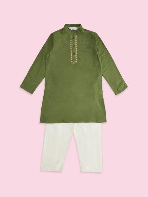 indus-route-by-pantaloons-kids-olive-&-white-embroidered-full-sleeves-kurta-set
