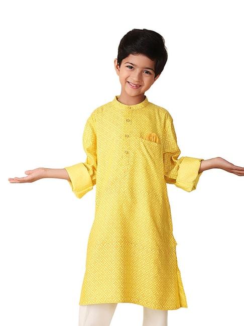 fabindia-kids-yellow-printed-full-sleeves-kurta