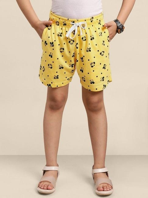 kidsville-yellow-cotton-printed-mickey-shorts