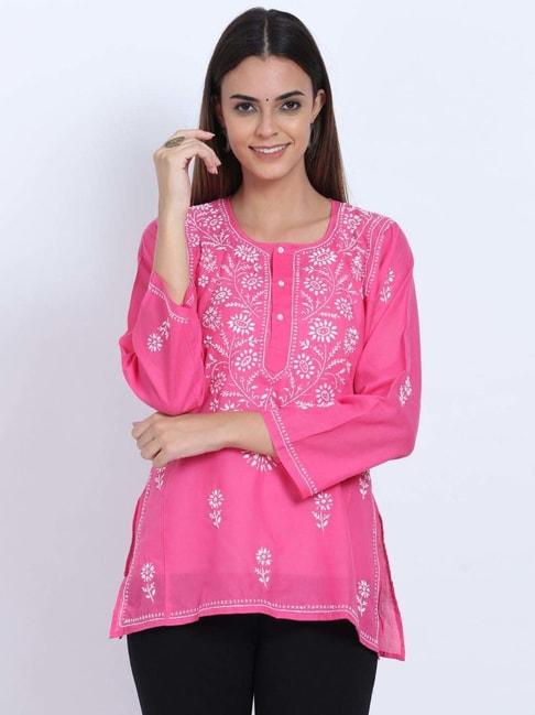 paramount-chikan-hot-pink-cotton-embroidered-straight-kurti