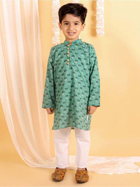 the-mom-store-kids-teal-blue-&-white-cotton-printed-full-sleeves-kurta-set