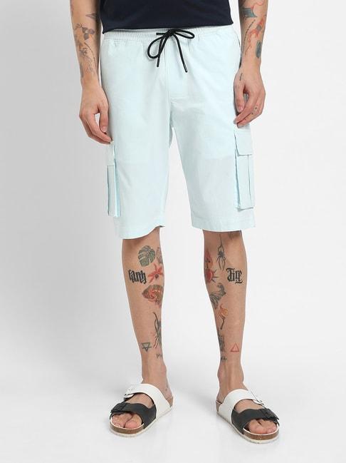 bewakoof-light-blue-regular-fit-cargo-shorts
