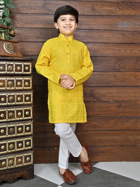 ahhaaaa-kids-yellow-&-white-embellished-full-sleeves-kurta-with-pyjamas