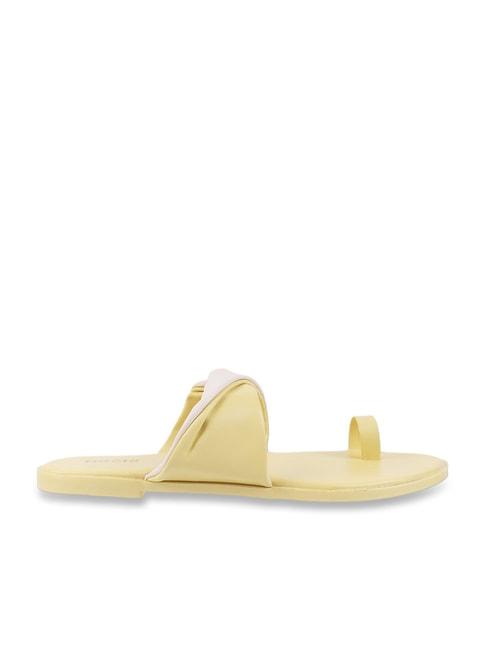 mochi-women's-yellow-toe-ring-sandals