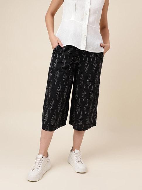 fabindia-black-cotton-ikat-regular-fit-mid-rise-culottes
