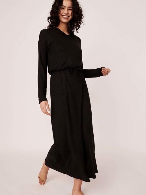 la-vie-en-rose-black-hooded-night-dress