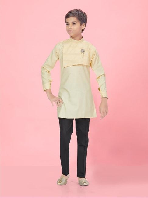 aarika-kids-boys-cream-black-colour-cotton-solid-kurta-pyjama-set