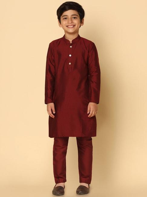 kisah-maroon-solid-full-sleeves-kurta-with-pyjamas