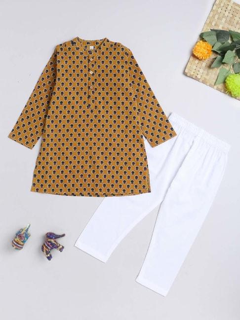 the-magic-wand-kids-mustard-&-white-cotton-floral-print-full-sleeves-kurta-set