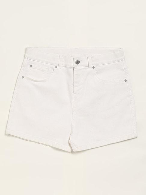 y&f-kids-by-westside-white-mid-rise-denim-shorts