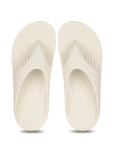 floatz-by-bata-men's-white-flip-flops