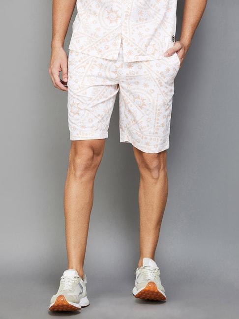 smileyworld-white-regular-fit-printed-shorts