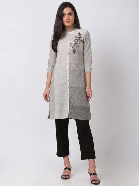 ethnicity-off-white-&-black-cotton-embroidered-straight-kurti