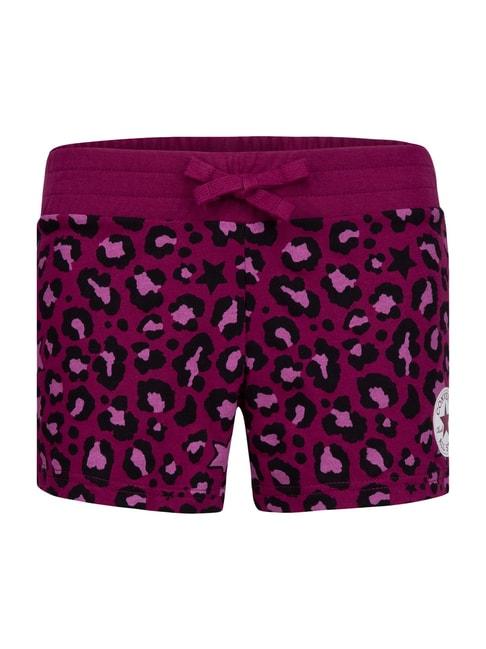 converse-kids-rose-maroon-printed-shorts