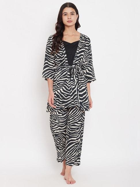 the-kaftan-company-black-&-white-printed-3-piece-pyjama-set