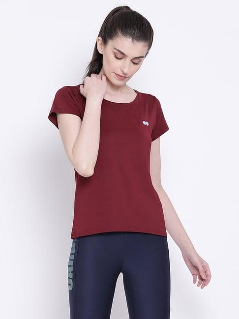 clovia-maroon-slim-fit-t-shirt