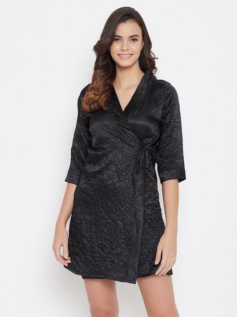 clovia-black-self-design-robe